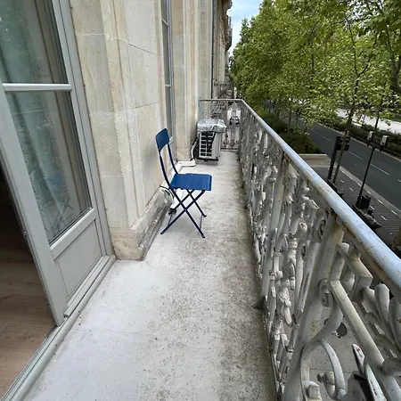Avenue Feucheres Arenes Apartment Nîmes